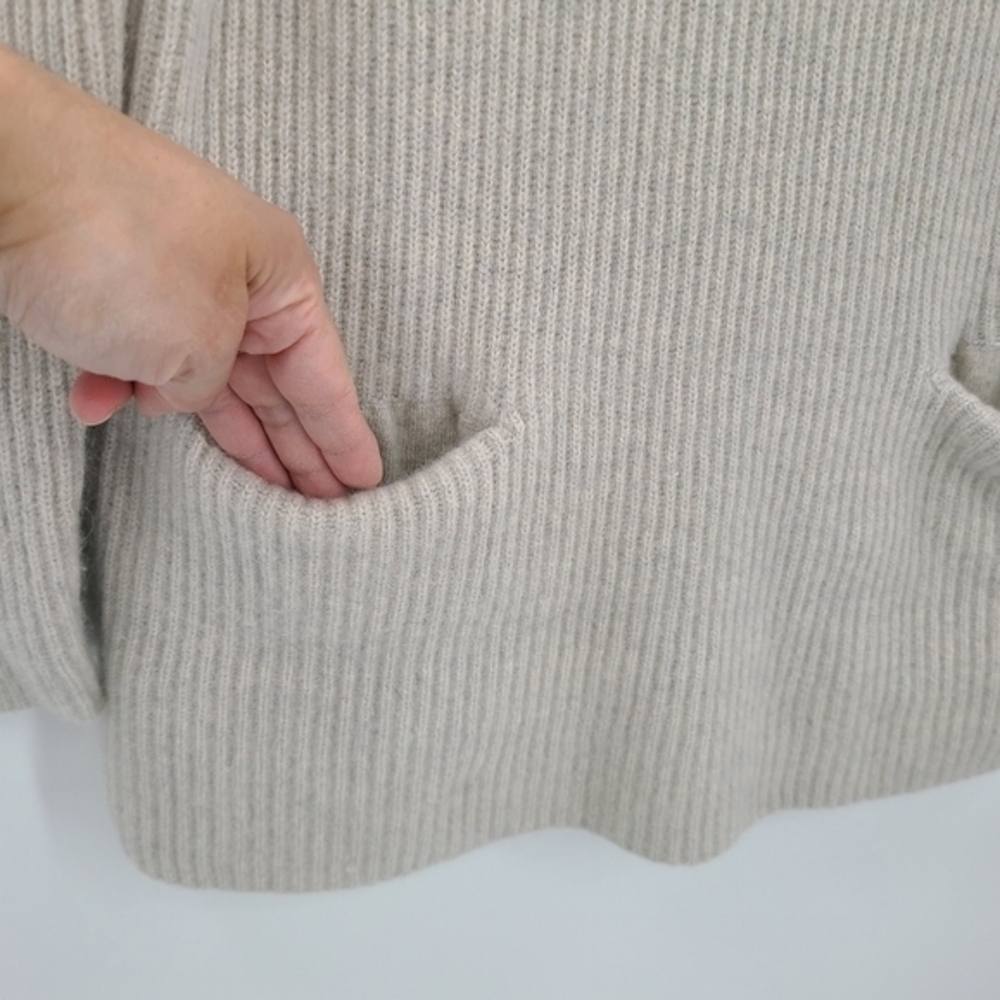 Saks Fifth Avenue Cashmere Sweater - Picture 10 of 10